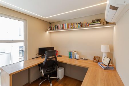 Apartamento à venda com 190m², 4 quartos e 3 vagas Apartamento à venda com 190m², 4 quartos e 3 vagasEscritório
