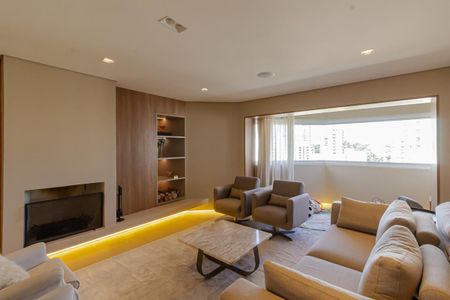 Apartamento à venda com 190m², 4 quartos e 3 vagas Apartamento à venda com 190m², 4 quartos e 3 vagasSala