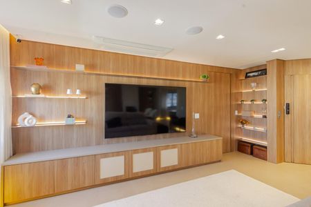 Apartamento à venda com 190m², 4 quartos e 3 vagas Apartamento à venda com 190m², 4 quartos e 3 vagasSala