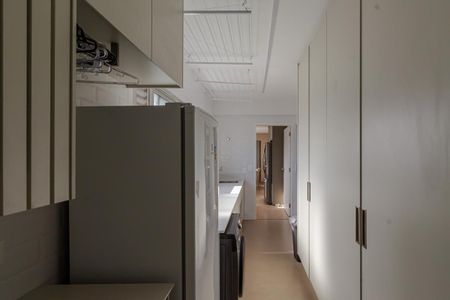 Apartamento à venda com 190m², 4 quartos e 3 vagas Apartamento à venda com 190m², 4 quartos e 3 vagasÁrea de Serviço