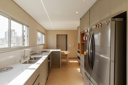 Apartamento à venda com 190m², 4 quartos e 3 vagas Apartamento à venda com 190m², 4 quartos e 3 vagasCozinha