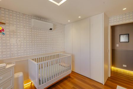 Apartamento à venda com 190m², 4 quartos e 3 vagas Apartamento à venda com 190m², 4 quartos e 3 vagasQuarto 1