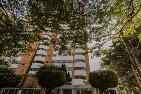 Apartamento à venda com 190m², 4 quartos e 3 vagas Apartamento à venda com 190m², 4 quartos e 3 vagasFachada