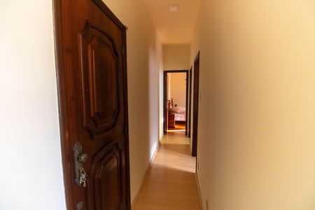 Apartamento à venda com 60m², 2 quartos e sem vagaCorredor 