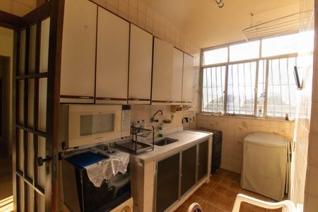 Apartamento à venda com 60m², 2 quartos e sem vagaCozinha e Área de Serviço