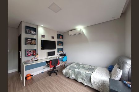 Casa de condomínio à venda com 400m², 4 quartos e 5 vagas Casa de condomínio à venda com 400m², 4 quartos e 5 vagasQuarto 2