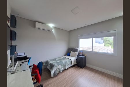 Casa de condomínio à venda com 400m², 4 quartos e 5 vagas Casa de condomínio à venda com 400m², 4 quartos e 5 vagasQuarto 2