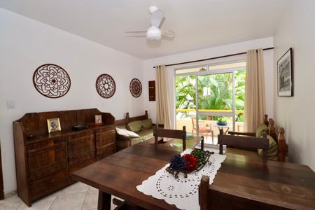 Sala de casa de condomínio para alugar com 2 quartos, 78m² em Stella Maris, Salvador