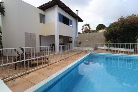 Casa de condomínio para alugar com 78m², 2 quartos e 1 vagaPiscina