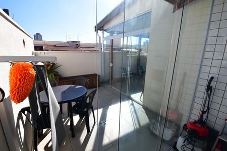 Apartamento à venda com 90m², 2 quartos e 1 vagaÁrea de Serviço
