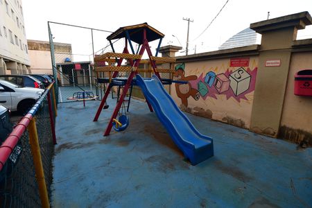 Apartamento à venda com 90m², 2 quartos e 1 vagaÁrea comum - Playground