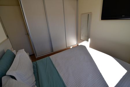 Apartamento à venda com 90m², 2 quartos e 1 vagaQuarto 2