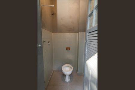 Apartamento para alugar com 100m², 3 quartos e sem vaga Apartamento para alugar com 100m², 3 quartos e sem vagaBanheiro 2