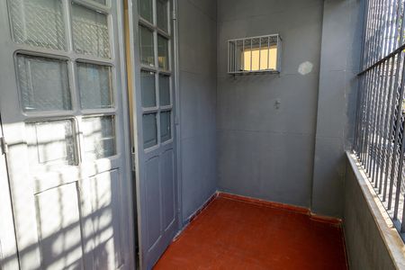 Apartamento para alugar com 100m², 3 quartos e sem vaga Apartamento para alugar com 100m², 3 quartos e sem vagaVaranda