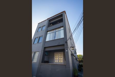 Apartamento para alugar com 100m², 3 quartos e sem vaga Apartamento para alugar com 100m², 3 quartos e sem vagaFachada