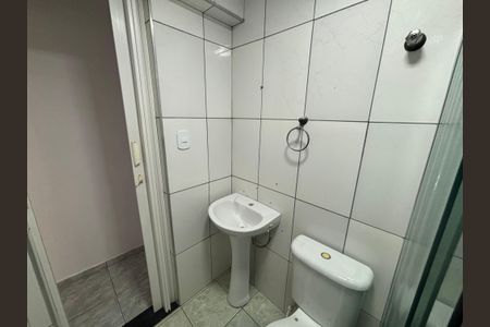 Casa para alugar com 85m², 2 quartos e sem vaga Casa para alugar com 85m², 2 quartos e sem vagaBanheiro