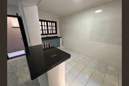 Casa para alugar com 85m², 2 quartos e sem vaga Casa para alugar com 85m², 2 quartos e sem vagaCozinha