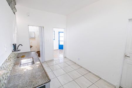 Casa para alugar com 200m², 3 quartos e 6 vagas Casa para alugar com 200m², 3 quartos e 6 vagasCozinha