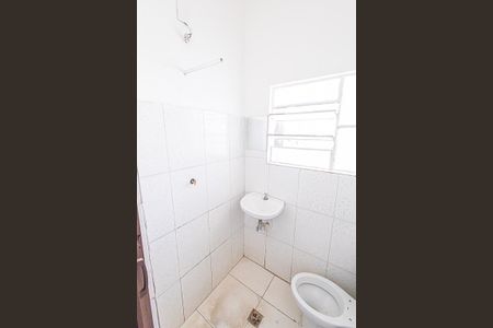 Casa para alugar com 200m², 3 quartos e 6 vagas Casa para alugar com 200m², 3 quartos e 6 vagasBanheiro da suite
