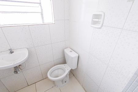 Casa para alugar com 200m², 3 quartos e 6 vagas Casa para alugar com 200m², 3 quartos e 6 vagasBanheiro da suite