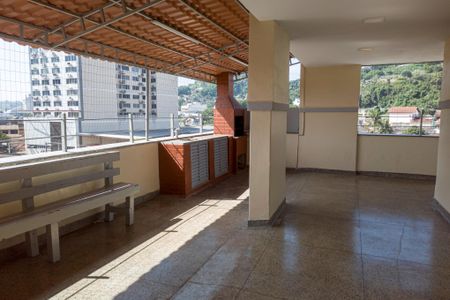 Apartamento para alugar com 68m², 2 quartos e sem vagaÁrea comum - Churrasqueira