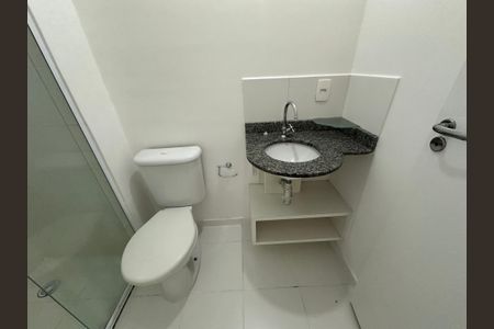 Apartamento para alugar com 60m², 2 quartos e 1 vaga Apartamento para alugar com 60m², 2 quartos e 1 vagaBanheiro da Suíte