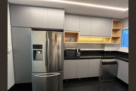 Apartamento à venda com 240m², 4 quartos e 4 vagas Apartamento à venda com 240m², 4 quartos e 4 vagasCozinha