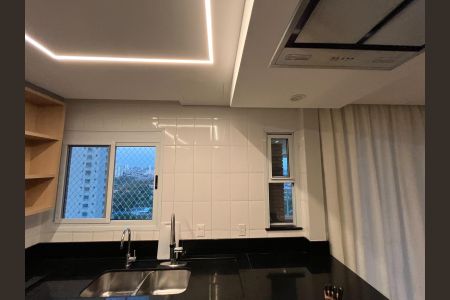 Apartamento à venda com 240m², 4 quartos e 4 vagas Apartamento à venda com 240m², 4 quartos e 4 vagasCozinha