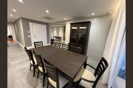 Apartamento à venda com 240m², 4 quartos e 4 vagas Apartamento à venda com 240m², 4 quartos e 4 vagasSala