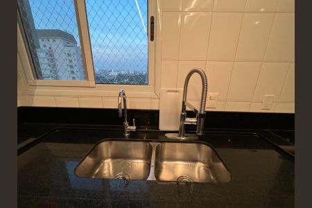 Apartamento à venda com 240m², 4 quartos e 4 vagas Apartamento à venda com 240m², 4 quartos e 4 vagasCozinha