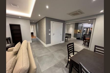 Apartamento à venda com 240m², 4 quartos e 4 vagas Apartamento à venda com 240m², 4 quartos e 4 vagasSala