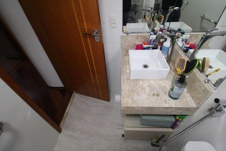 Apartamento à venda com 120m², 3 quartos e 2 vagasBanheiro social