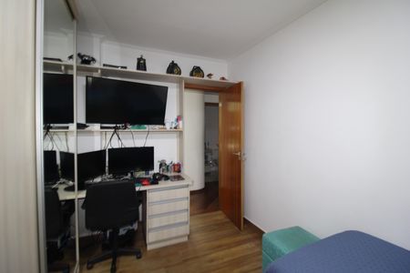 Apartamento à venda com 120m², 3 quartos e 2 vagasQuarto 2