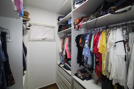 Apartamento à venda com 120m², 3 quartos e 2 vagasCloset da Suíte