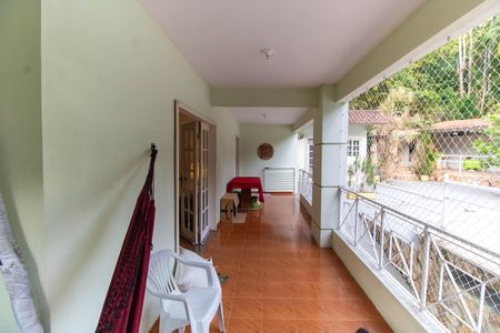 Casa de condomínio à venda com 362m², 5 quartos e 2 vagas