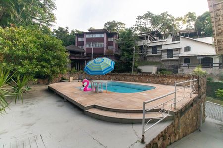 Casa de condomínio à venda com 362m², 5 quartos e 2 vagas