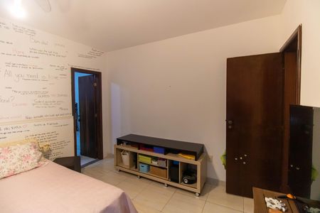 Casa de condomínio à venda com 362m², 5 quartos e 2 vagas