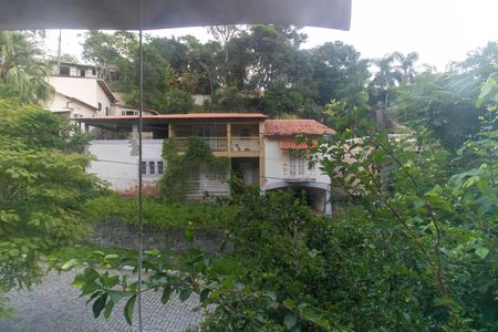 Casa de condomínio à venda com 362m², 5 quartos e 2 vagas Casa de condomínio à venda com 362m², 5 quartos e 2 vagasVista da Suíte 3