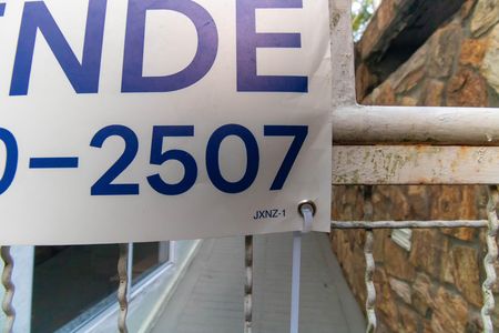 Casa de condomínio à venda com 362m², 5 quartos e 2 vagas Casa de condomínio à venda com 362m², 5 quartos e 2 vagasPlaquinha