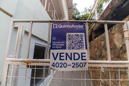 Casa de condomínio à venda com 362m², 5 quartos e 2 vagas Casa de condomínio à venda com 362m², 5 quartos e 2 vagasPlaquinha