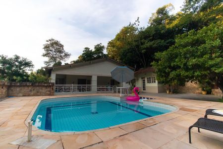 Casa de condomínio à venda com 362m², 5 quartos e 2 vagas