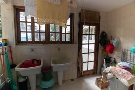 Casa de condomínio à venda com 362m², 5 quartos e 2 vagas