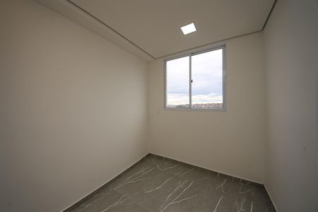 Quarto de apartamento para alugar com 2 quartos, 35m² em Vila Antonieta, São Paulo