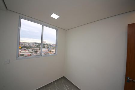 Quarto de apartamento para alugar com 2 quartos, 35m² em Vila Antonieta, São Paulo