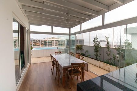Apartamento para alugar com 202m², 3 quartos e 3 vagasCobertura