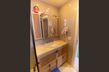 Apartamento para alugar com 202m², 3 quartos e 3 vagasBanheiro da Suíte 2