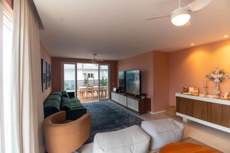 Sala de apartamento à venda com 3 quartos, 202m² em Piratininga, Niterói