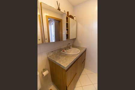 Apartamento para alugar com 202m², 3 quartos e 3 vagasBanheiro da Suíte 1