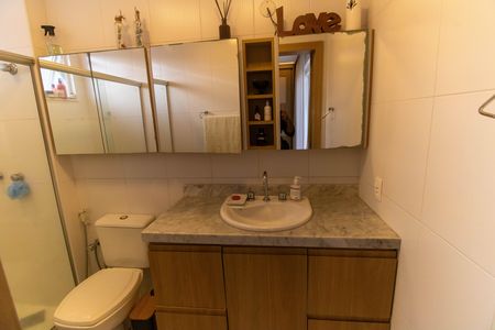 Apartamento para alugar com 202m², 3 quartos e 3 vagasBanheiro da Suíte 1