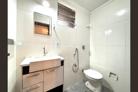Banheiro de apartamento para alugar com 2 quartos, 85m² em Vila Nova Conceição, São Paulo